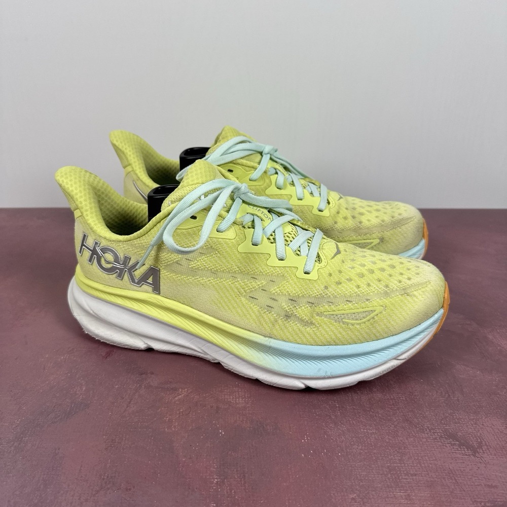 Hoka One One Women's Clifton 9 Citrus Glow Mesh Running Shoes Size‎ 9.5B US